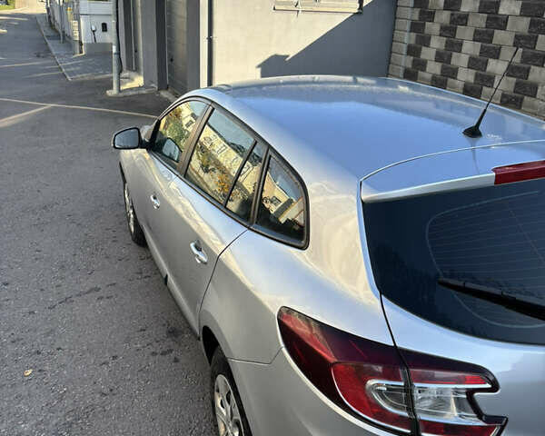 Серый Рено Меган, объемом двигателя 1.46 л и пробегом 244 тыс. км за 4950 $, фото 10 на Automoto.ua