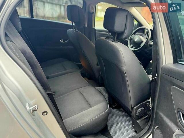 Серый Рено Меган, объемом двигателя 1.46 л и пробегом 295 тыс. км за 5700 $, фото 8 на Automoto.ua