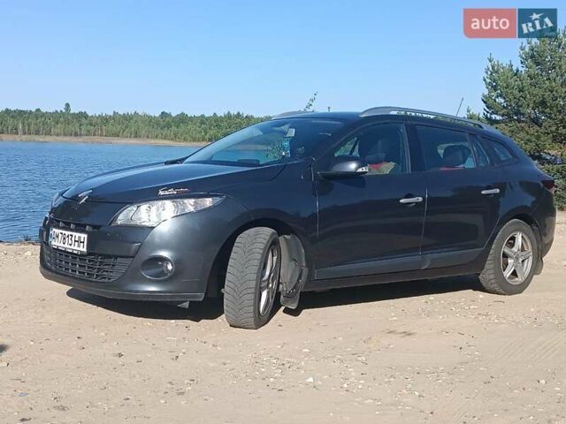 Серый Рено Меган, объемом двигателя 1.46 л и пробегом 267 тыс. км за 6200 $, фото 2 на Automoto.ua