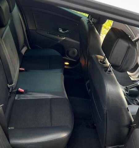 Серый Рено Меган, объемом двигателя 1.46 л и пробегом 223 тыс. км за 6800 $, фото 17 на Automoto.ua