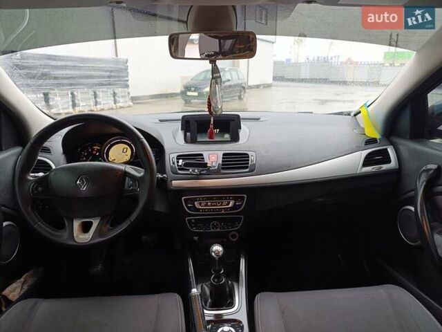 Сірий Рено Меган, об'ємом двигуна 1.5 л та пробігом 310 тис. км за 6800 $, фото 26 на Automoto.ua