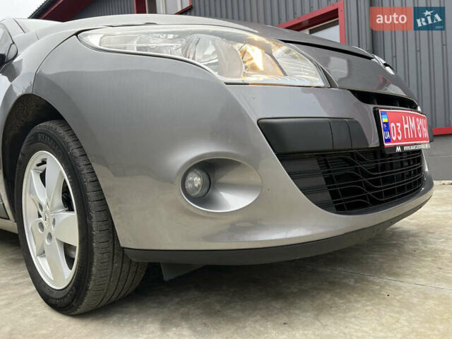 Серый Рено Меган, объемом двигателя 1.6 л и пробегом 182 тыс. км за 7800 $, фото 13 на Automoto.ua