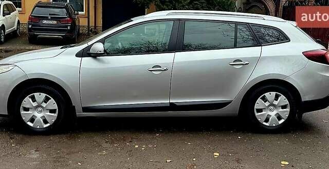 Серый Рено Меган, объемом двигателя 1.46 л и пробегом 295 тыс. км за 5700 $, фото 9 на Automoto.ua