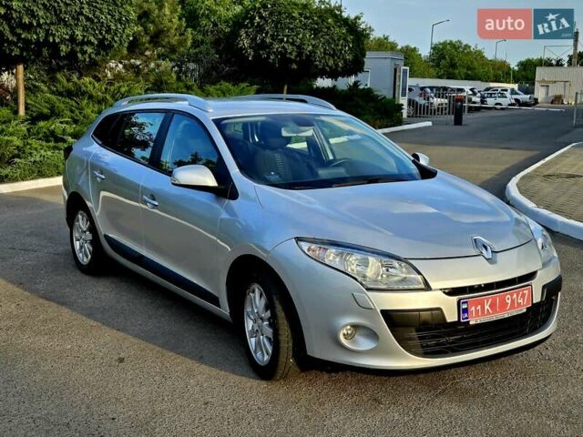 Серый Рено Меган, объемом двигателя 1.6 л и пробегом 195 тыс. км за 7850 $, фото 13 на Automoto.ua