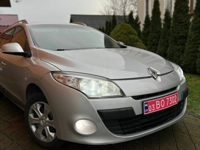 Серый Рено Меган, объемом двигателя 1.5 л и пробегом 263 тыс. км за 5100 $, фото 5 на Automoto.ua