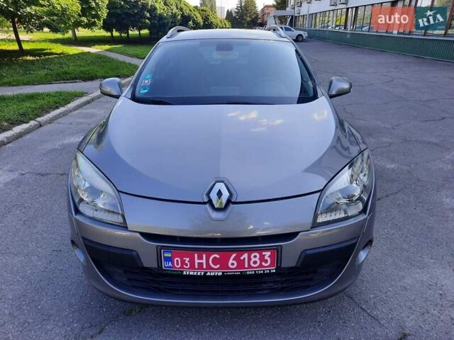 Серый Рено Меган, объемом двигателя 1.6 л и пробегом 194 тыс. км за 8100 $, фото 24 на Automoto.ua