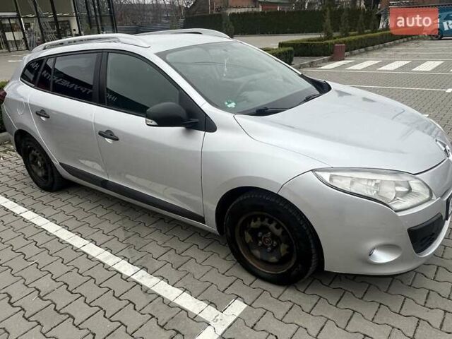 Серый Рено Меган, объемом двигателя 1.46 л и пробегом 232 тыс. км за 6900 $, фото 3 на Automoto.ua