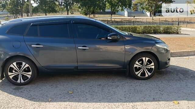 Серый Рено Меган, объемом двигателя 1.46 л и пробегом 251 тыс. км за 8900 $, фото 2 на Automoto.ua