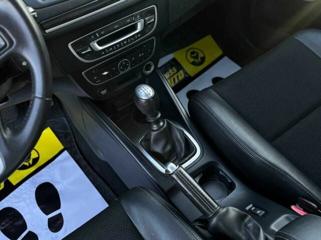 Серый Рено Меган, объемом двигателя 1.5 л и пробегом 208 тыс. км за 7800 $, фото 11 на Automoto.ua