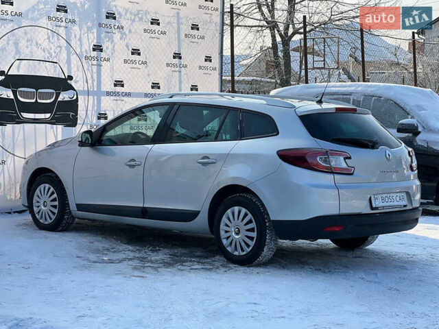 Сірий Рено Меган, об'ємом двигуна 1.6 л та пробігом 190 тис. км за 7850 $, фото 8 на Automoto.ua