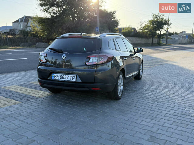 Сірий Рено Меган, об'ємом двигуна 1.4 л та пробігом 200 тис. км за 6800 $, фото 5 на Automoto.ua