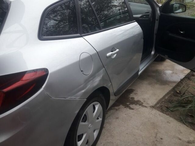 Серый Рено Меган, объемом двигателя 1.5 л и пробегом 195 тыс. км за 6800 $, фото 3 на Automoto.ua