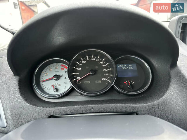 Серый Рено Меган, объемом двигателя 1.46 л и пробегом 232 тыс. км за 7650 $, фото 38 на Automoto.ua