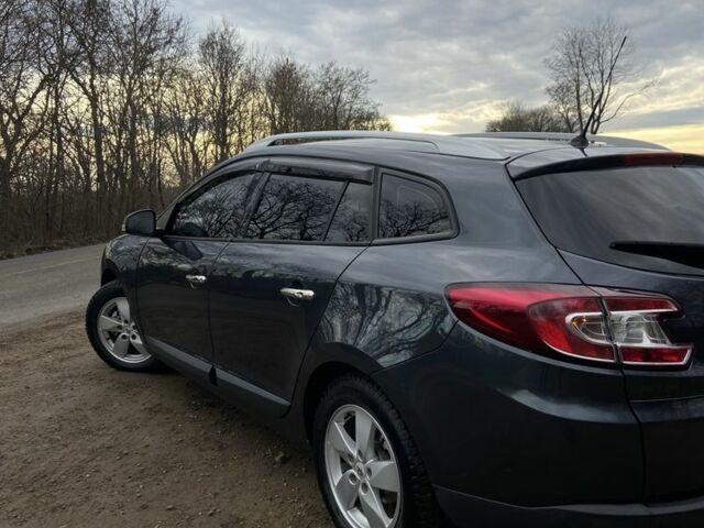 Серый Рено Меган, объемом двигателя 1.5 л и пробегом 270 тыс. км за 5600 $, фото 4 на Automoto.ua