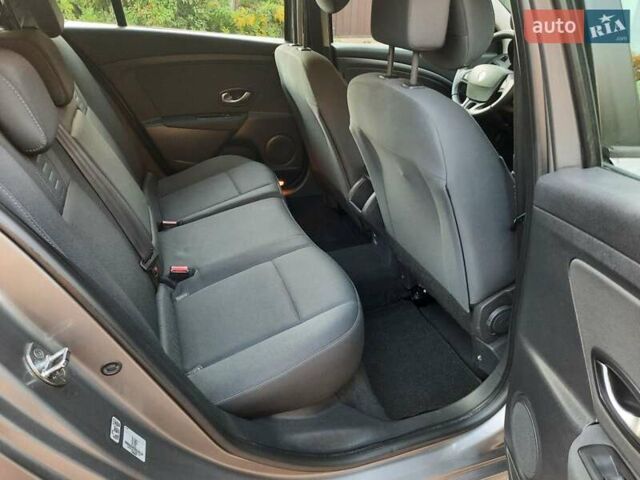 Серый Рено Меган, объемом двигателя 1.6 л и пробегом 201 тыс. км за 7700 $, фото 79 на Automoto.ua