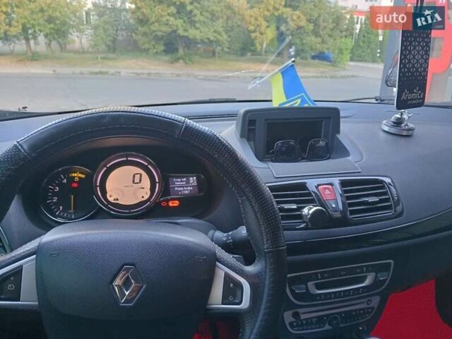 Серый Рено Меган, объемом двигателя 1.46 л и пробегом 307 тыс. км за 6800 $, фото 3 на Automoto.ua