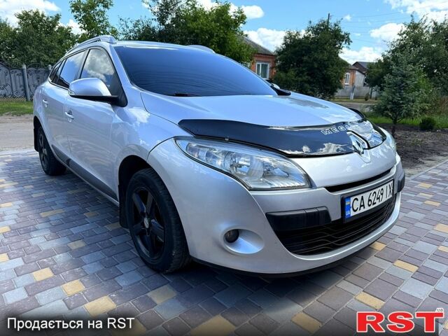 Серый Рено Меган, объемом двигателя 1.5 л и пробегом 0 тыс. км за 6950 $, фото 2 на Automoto.ua
