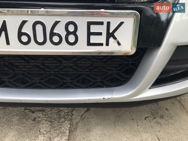 Рено Меган 2011 в Любаре на Automoto.ua Серый Рено Меган, объемом двигателя 1.46 л и пробегом 308 тыс. км за 6800 $, фото 40 на Automoto.ua