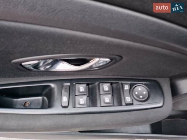 Серый Рено Меган, объемом двигателя 1.5 л и пробегом 273 тыс. км за 6900 $, фото 19 на Automoto.ua