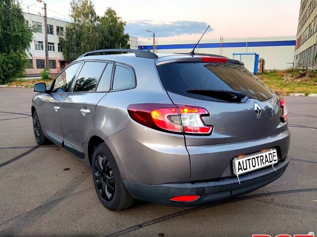 Серый Рено Меган, объемом двигателя 1.5 л и пробегом 270 тыс. км за 5350 $, фото 5 на Automoto.ua