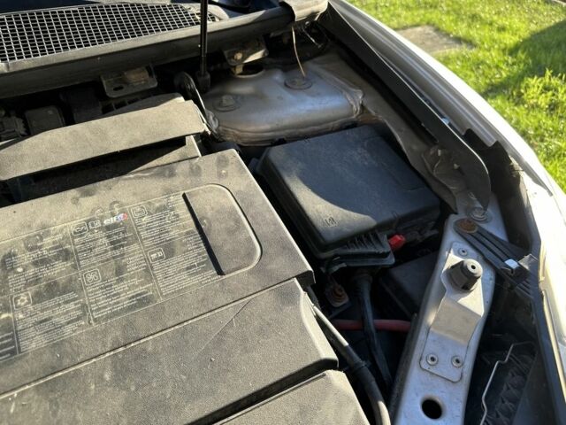 Серый Рено Меган, объемом двигателя 1.5 л и пробегом 257 тыс. км за 8000 $, фото 15 на Automoto.ua