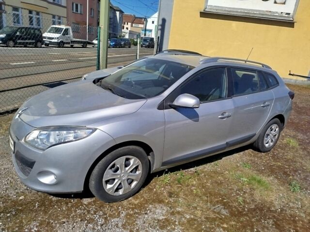 Сірий Рено Меган, об'ємом двигуна 1.5 л та пробігом 210 тис. км за 6200 $, фото 5 на Automoto.ua