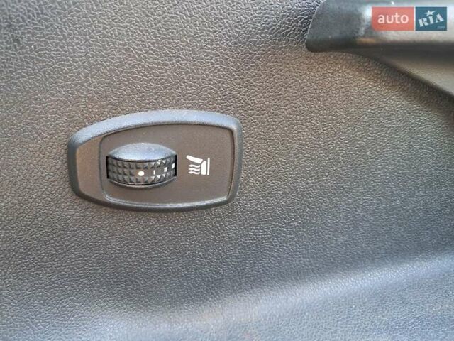Сірий Рено Меган, об'ємом двигуна 1.5 л та пробігом 223 тис. км за 7300 $, фото 12 на Automoto.ua