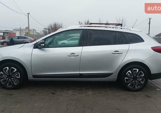 Серый Рено Меган, объемом двигателя 1.46 л и пробегом 307 тыс. км за 5800 $, фото 2 на Automoto.ua