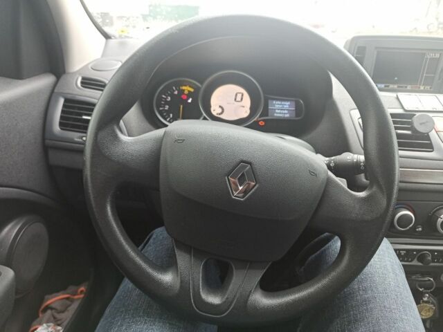 Серый Рено Меган, объемом двигателя 1.5 л и пробегом 244 тыс. км за 6700 $, фото 3 на Automoto.ua