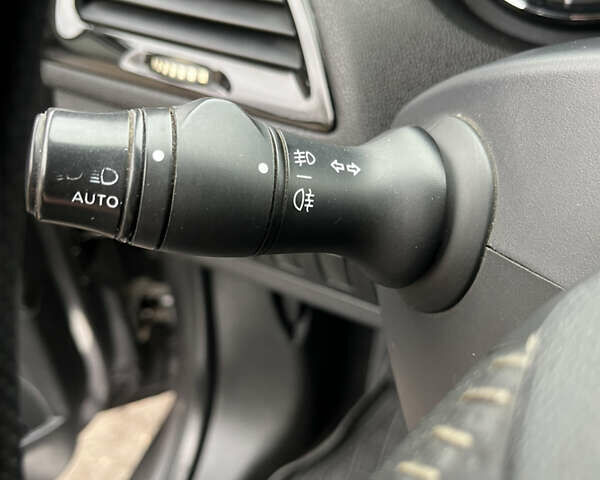 Сірий Рено Меган, об'ємом двигуна 1.46 л та пробігом 237 тис. км за 6550 $, фото 29 на Automoto.ua