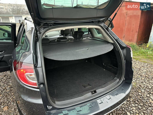 Серый Рено Меган, объемом двигателя 1.46 л и пробегом 232 тыс. км за 7650 $, фото 32 на Automoto.ua