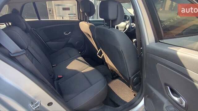 Сірий Рено Меган, об'ємом двигуна 1.46 л та пробігом 255 тис. км за 5800 $, фото 2 на Automoto.ua
