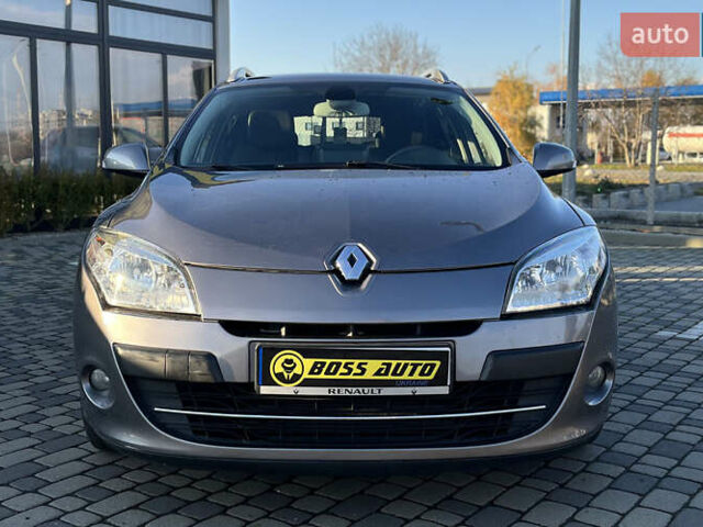 Сірий Рено Меган, об'ємом двигуна 1.46 л та пробігом 208 тис. км за 7800 $, фото 1 на Automoto.ua