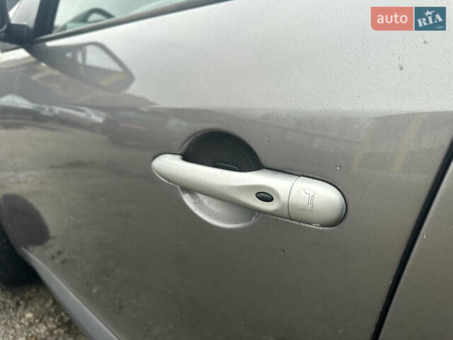 Сірий Рено Меган, об'ємом двигуна 1.87 л та пробігом 200 тис. км за 7700 $, фото 32 на Automoto.ua