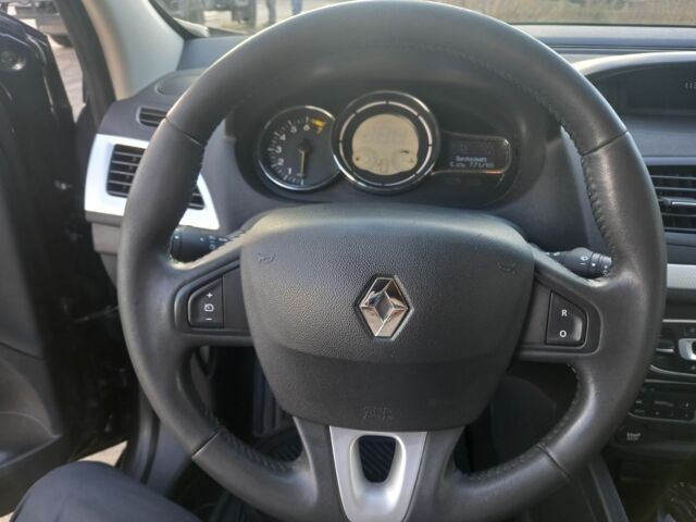 Сірий Рено Меган, об'ємом двигуна 1.6 л та пробігом 216 тис. км за 7500 $, фото 6 на Automoto.ua