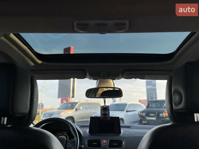 Сірий Рено Меган, об'ємом двигуна 1.46 л та пробігом 208 тис. км за 7800 $, фото 13 на Automoto.ua