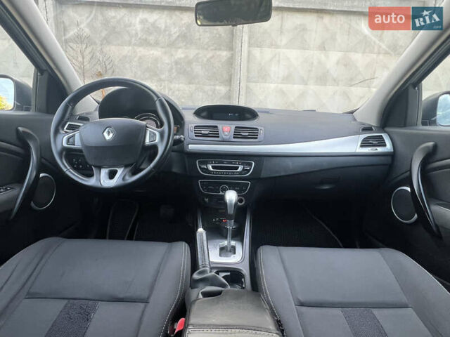 Серый Рено Меган, объемом двигателя 1.46 л и пробегом 274 тыс. км за 6300 $, фото 50 на Automoto.ua