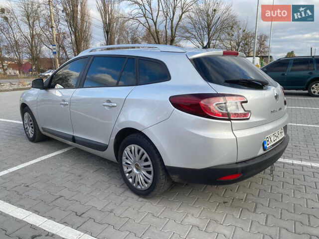 Серый Рено Меган, объемом двигателя 1.46 л и пробегом 258 тыс. км за 6900 $, фото 5 на Automoto.ua