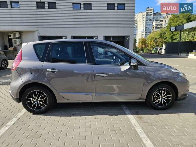 Сірий Рено Меган, об'ємом двигуна 1.5 л та пробігом 175 тис. км за 8800 $, фото 5 на Automoto.ua