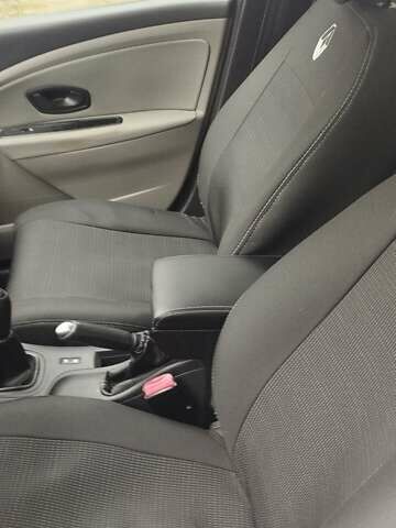 Сірий Рено Меган, об'ємом двигуна 1.46 л та пробігом 276 тис. км за 5800 $, фото 5 на Automoto.ua