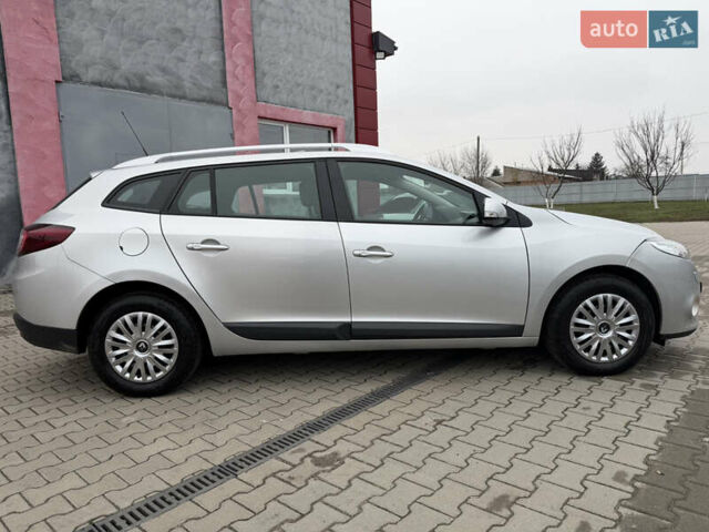 Сірий Рено Меган, об'ємом двигуна 1.6 л та пробігом 182 тис. км за 6699 $, фото 19 на Automoto.ua