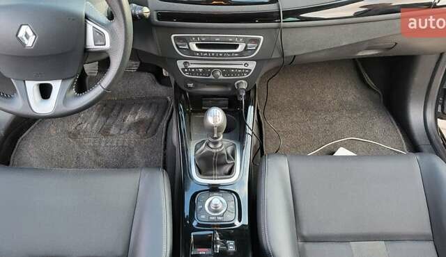 Сірий Рено Меган, об'ємом двигуна 1.4 л та пробігом 126 тис. км за 7800 $, фото 15 на Automoto.ua