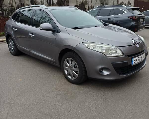 Серый Рено Меган, объемом двигателя 1.5 л и пробегом 285 тыс. км за 7000 $, фото 6 на Automoto.ua