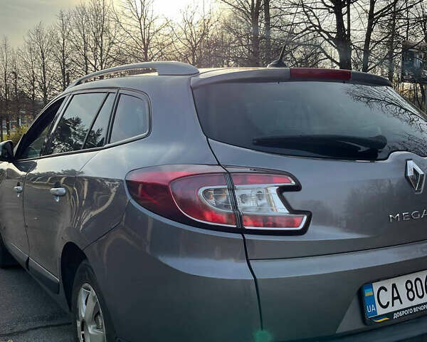 Серый Рено Меган, объемом двигателя 1.46 л и пробегом 203 тыс. км за 7400 $, фото 7 на Automoto.ua