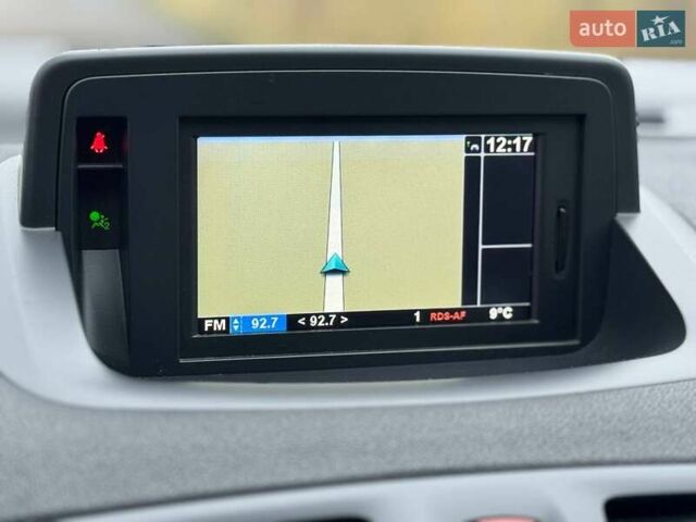 Сірий Рено Меган, об'ємом двигуна 1.46 л та пробігом 270 тис. км за 7800 $, фото 27 на Automoto.ua