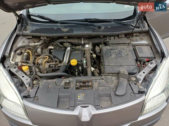 Серый Рено Меган, объемом двигателя 1.5 л и пробегом 285 тыс. км за 7000 $, фото 31 на Automoto.ua