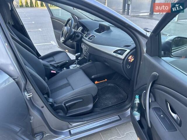 Сірий Рено Меган, об'ємом двигуна 1.5 л та пробігом 264 тис. км за 7300 $, фото 15 на Automoto.ua