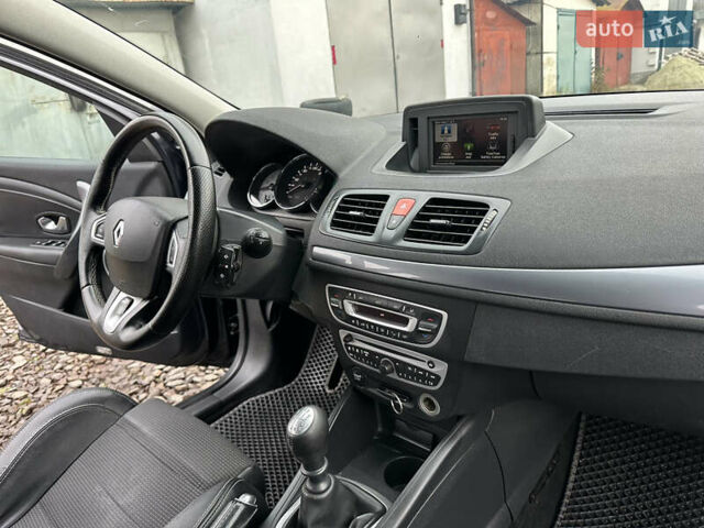 Серый Рено Меган, объемом двигателя 1.46 л и пробегом 232 тыс. км за 7650 $, фото 37 на Automoto.ua