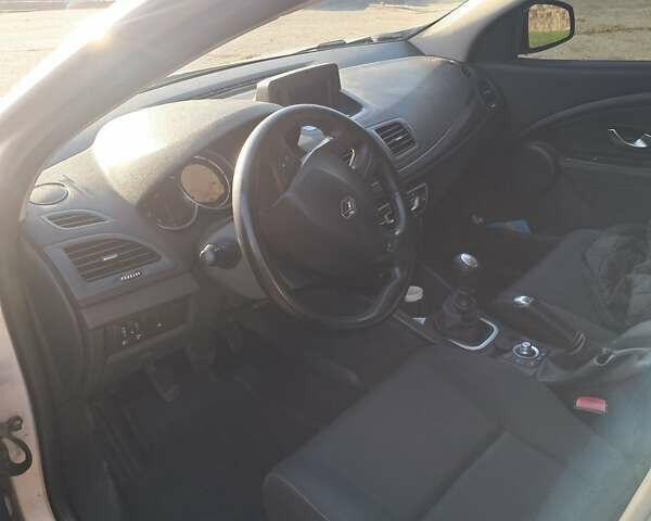 Сірий Рено Меган, об'ємом двигуна 1.5 л та пробігом 223 тис. км за 7300 $, фото 11 на Automoto.ua