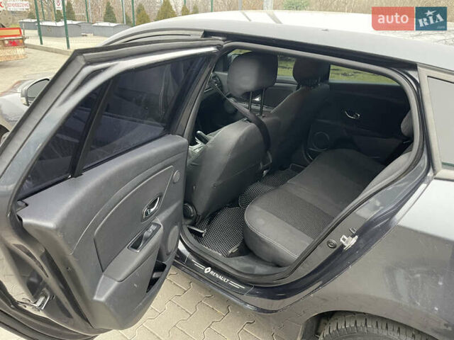 Серый Рено Меган, объемом двигателя 1.46 л и пробегом 350 тыс. км за 5850 $, фото 16 на Automoto.ua